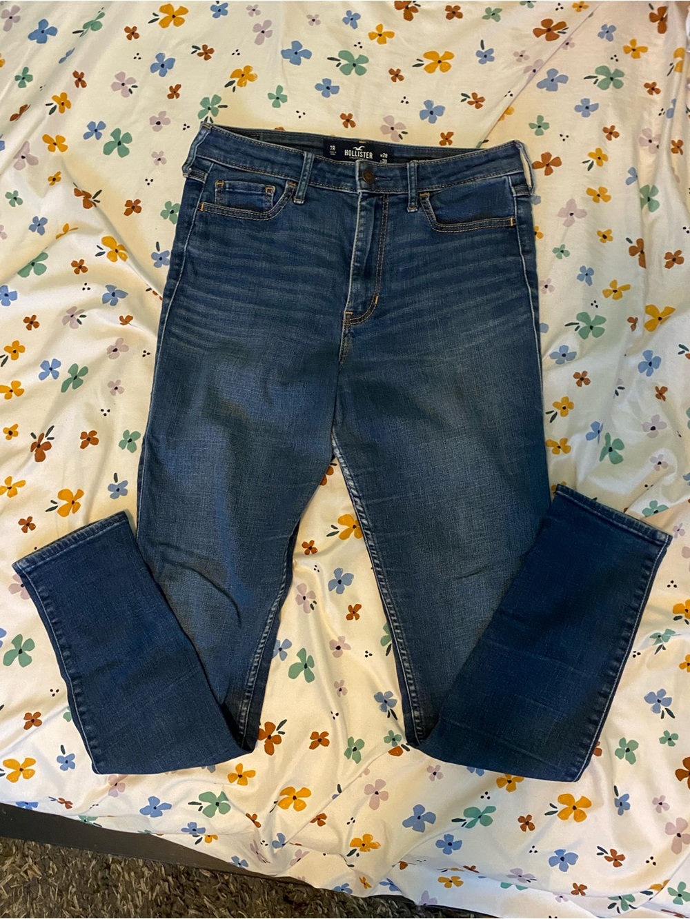 Hollister ultra high-rise super skinny blue jeans